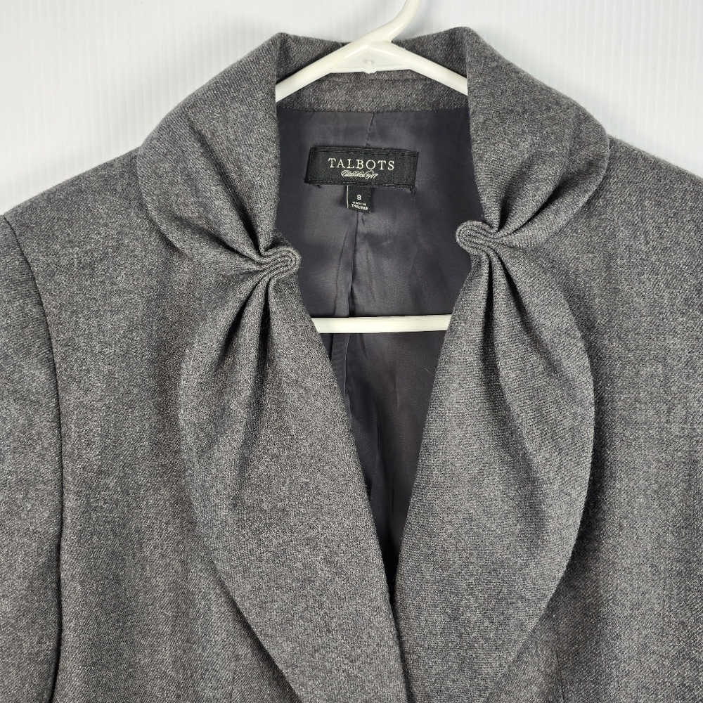 Talbots Women's Kate Fit Grey Wool Blazer Gatheted Lapels Button Closure Size 8 - Picture 4 of 16